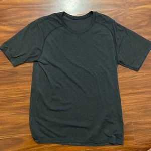 Lululemon Men’s Metal Vent Short Sleeve XL